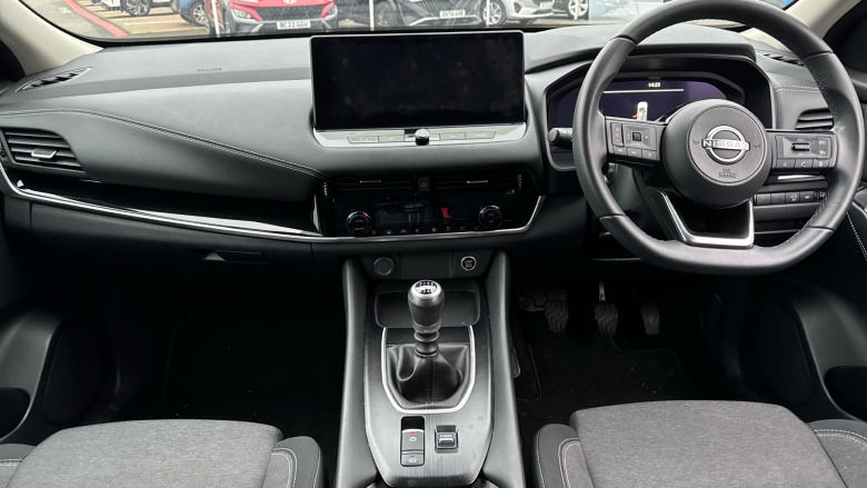 Nissan Qashqai 1.3 DiG-T MH N-Connecta 5dr Petrol Hatchback